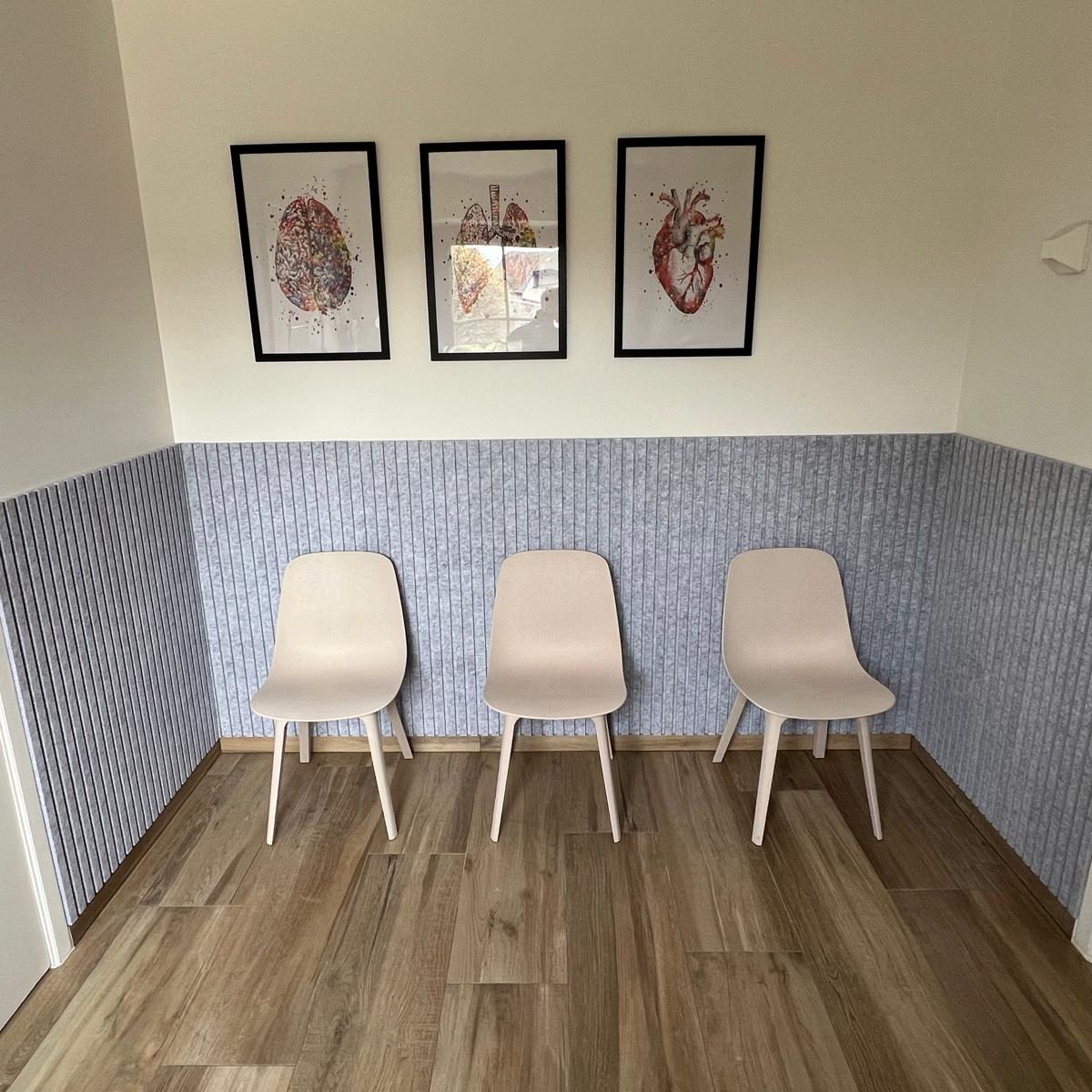 Vue de face : retour d'angle et encadrement de porte